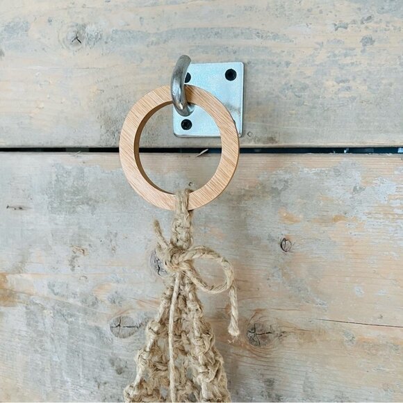 rope tied macrame plant hanger - Picture 3 of 6